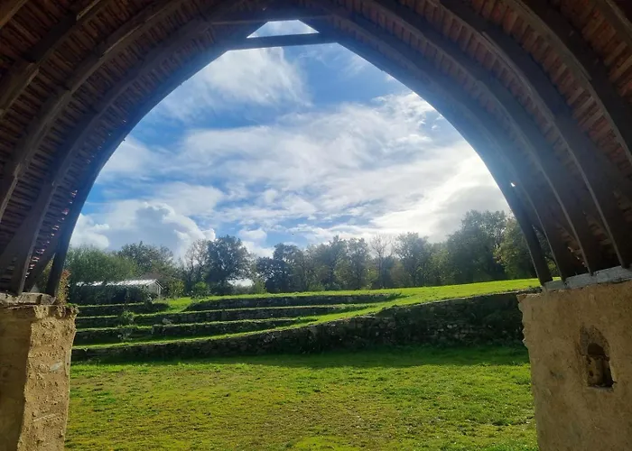 D'hotes-gite- Grange Atypique Maison d'hôtes *